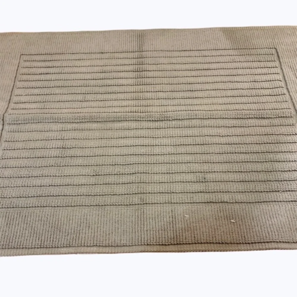 Threshold Gray Woven Cotton Bath Mat EUC